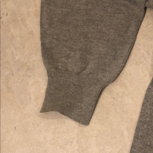 Men’s grey crew neck sweater - Picture 3 of 7
